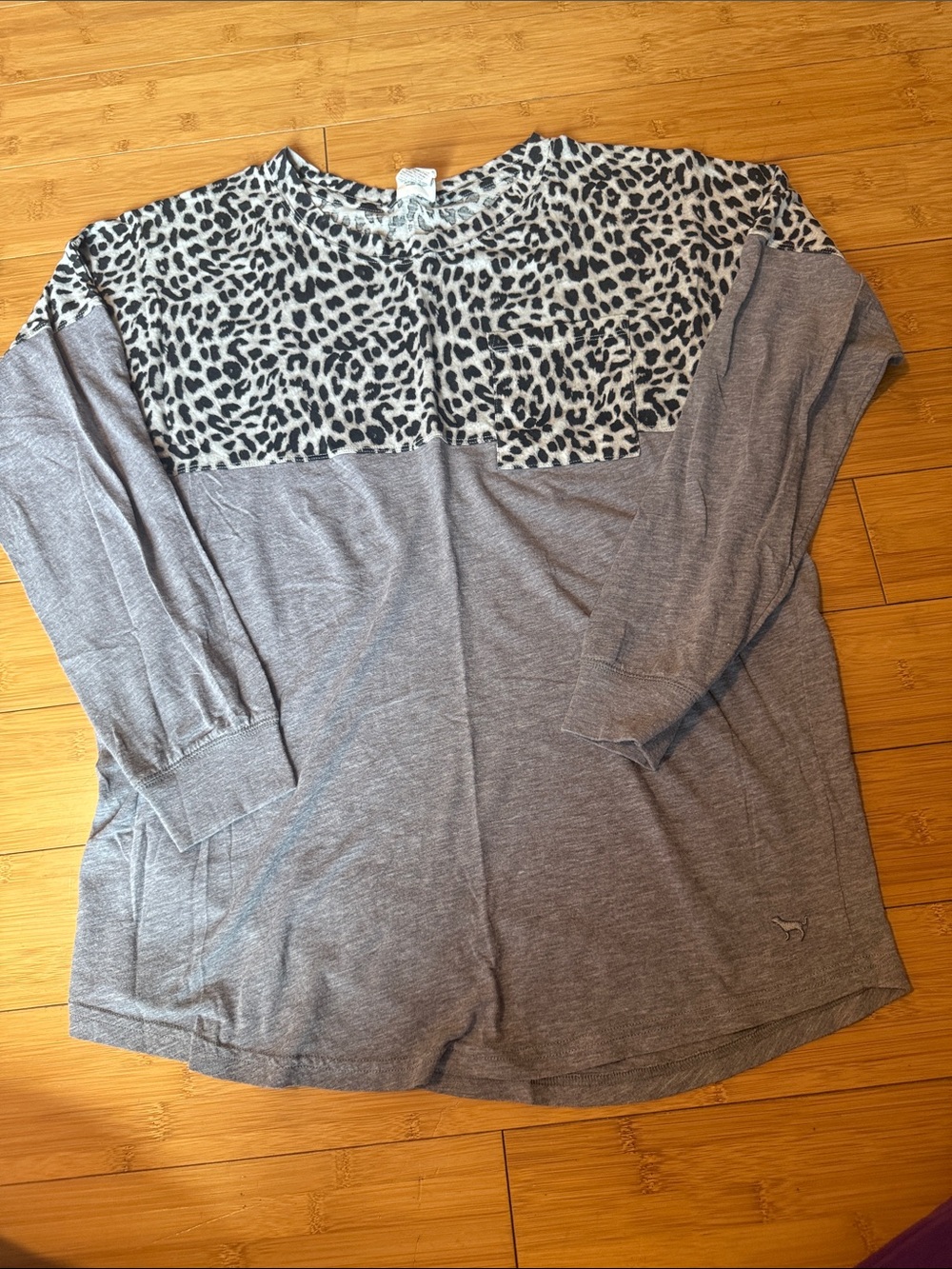 PINK Victoria's Secret Grey Tee with Small Dog Logo